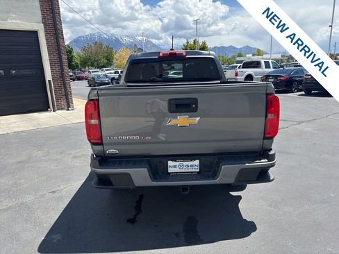 Used 2020 Chevrolet Colorado Z71 AWD/4WD image 6