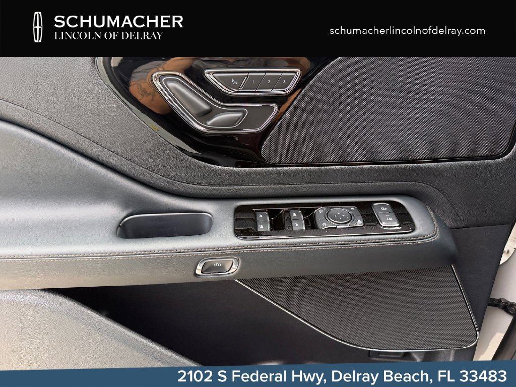 New 2027 Lincoln Aviator 2WD image 28