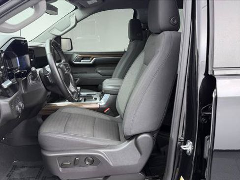 Used 2025 Chevrolet Silverado 1500 RST RWD image 17