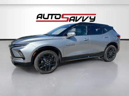 Used 2024 Chevrolet Blazer RS w/ Driver Confidence II Package FWD image 3
