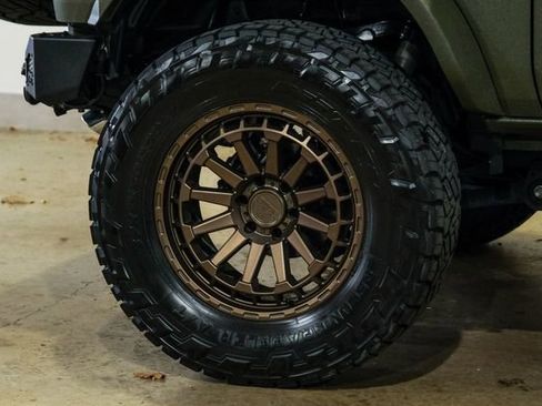 Used 2022 Ford Bronco Wildtrak image 29