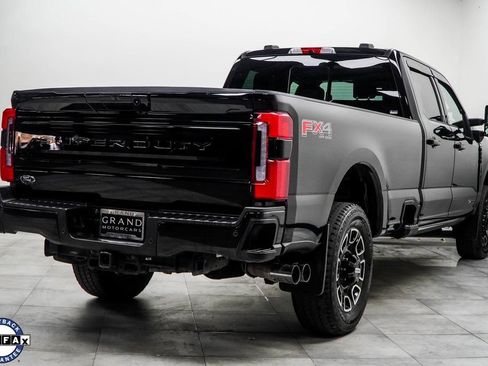 Used 2025 Ford F250 Platinum AWD/4WD image 12