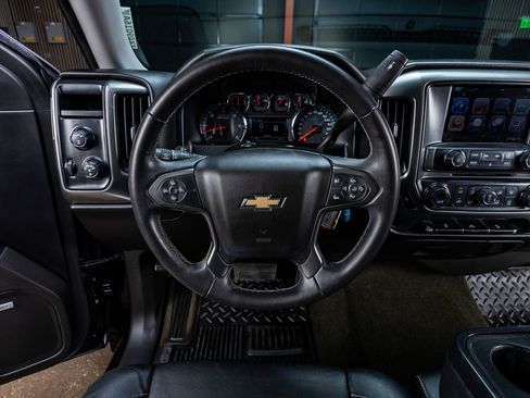 Used 2017 Chevrolet Silverado 1500 LT w/ Texas Edition AWD/4WD image 18