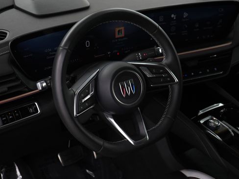 Used 2025 Buick Envision Sport Touring image 21