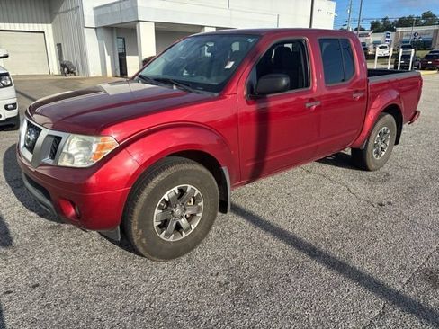 Used 2019 Nissan Frontier Desert Runner RWD image 3