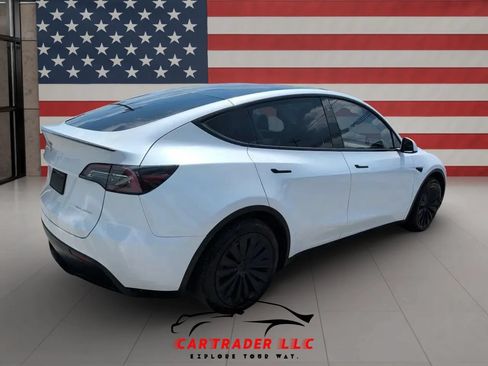 Used 2022 Tesla Model Y Long Range AWD/4WD image 7
