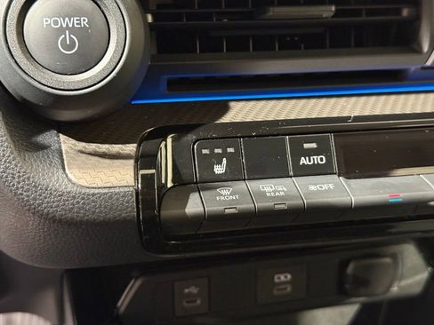 Used 2024 Toyota Prius XLE image 29