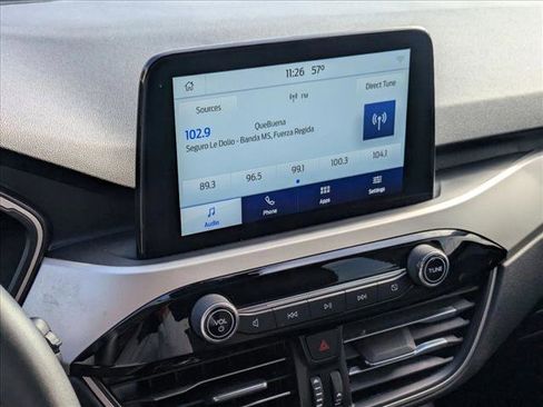 Used 2022 Ford Escape SE w/ SE Sport Appearance Package image 10