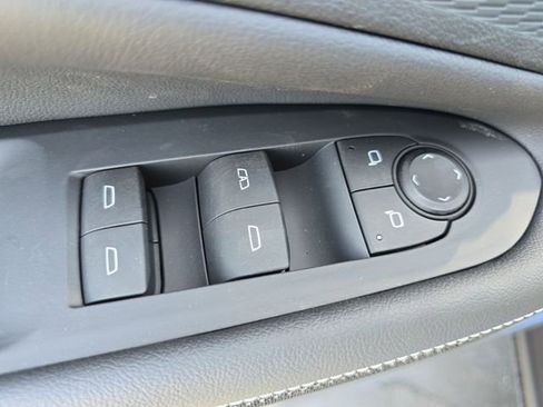 New 2025 Chevrolet Blazer EV LT image 22