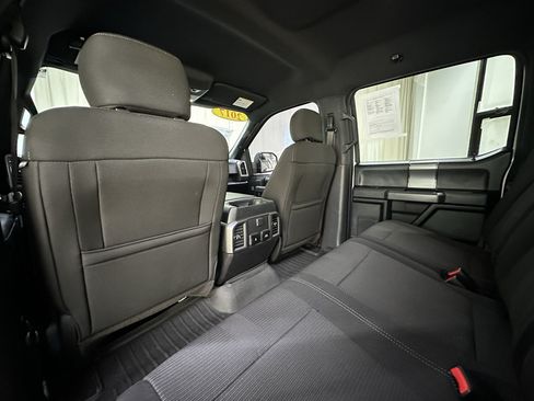 Used 2017 Ford F150 XLT w/ Equipment Group 302A Luxury AWD/4WD image 21