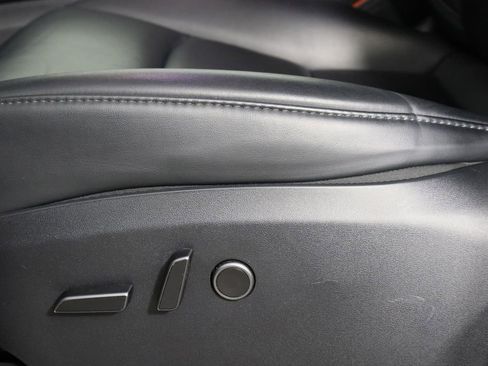 Used 2023 Tesla Model Y Long Range image 19