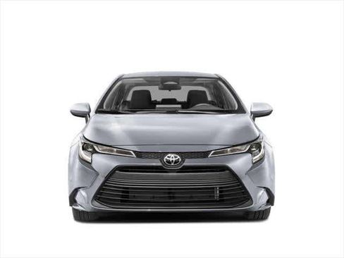 Used 2024 Toyota Corolla LE FWD image 4