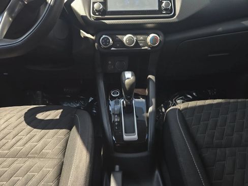 Used 2021 Nissan Kicks S FWD image 18