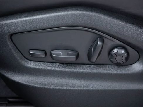 Certified 2026 Porsche Cayenne Coupe AWD/4WD image 23