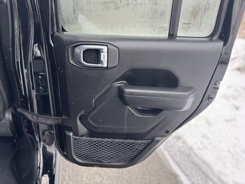 Used 2023 Jeep Wrangler Sport S image 14