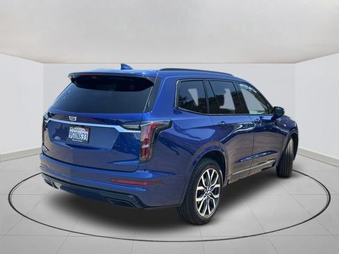 Certified 2023 Cadillac XT6 Sport w/ Technology Package AWD/4WD image 12