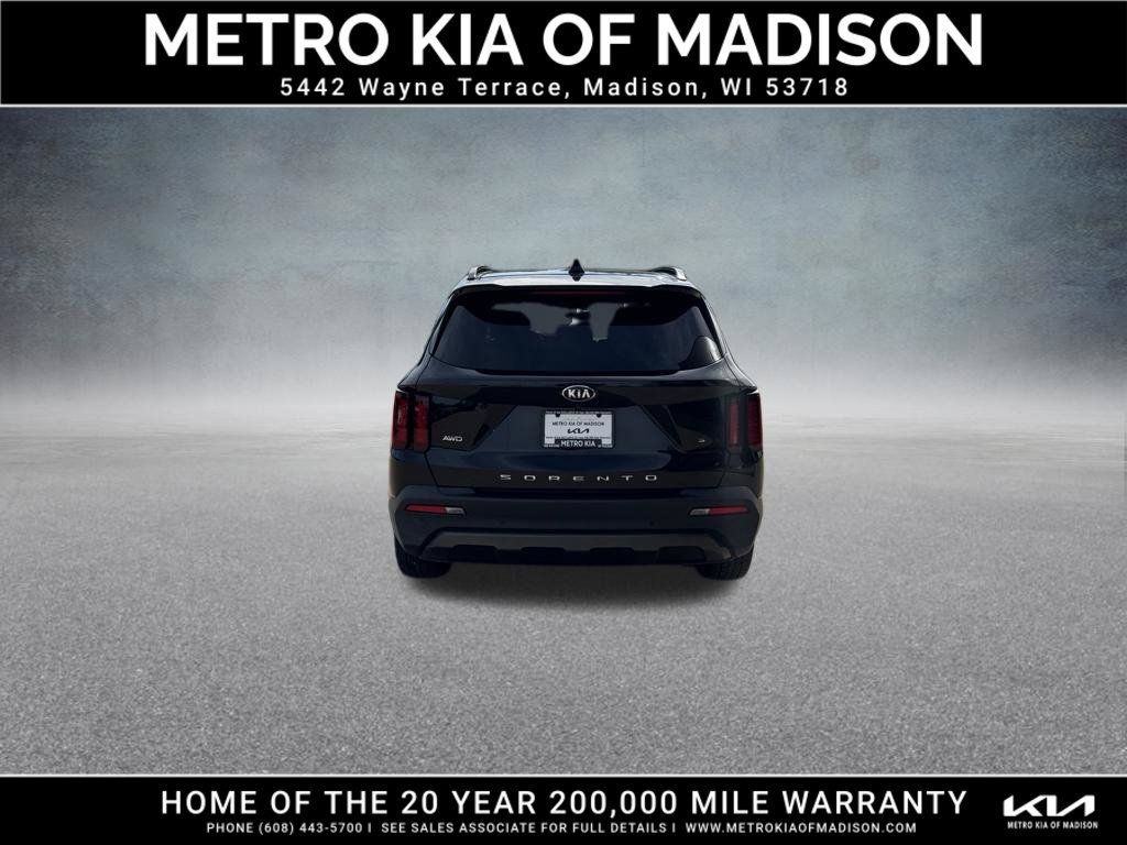 Used 2021 Kia Sorento S w/ Panoramic Sunroof Package AWD/4WD image 7