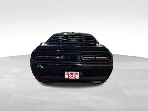 Used 2019 Dodge Challenger SXT w/ Blacktop Package image 4