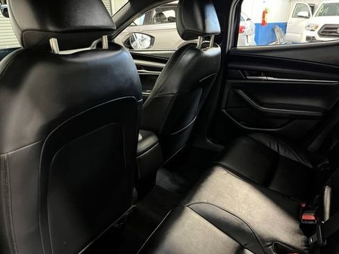 Used 2024 MAZDA MAZDA3 s FWD image 19