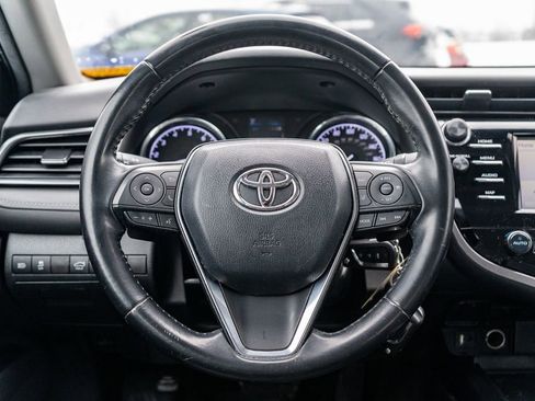 Used 2019 Toyota Camry SE image 14