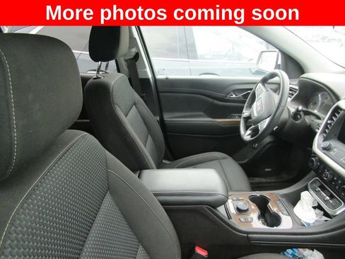 Used 2022 GMC Acadia SLE w/ Driver Convenience Package FWD image 11