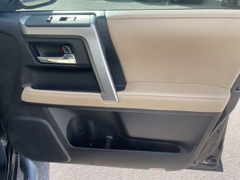 Used 2022 Toyota 4Runner SR5 Premium w/ Moonroof Package image 15