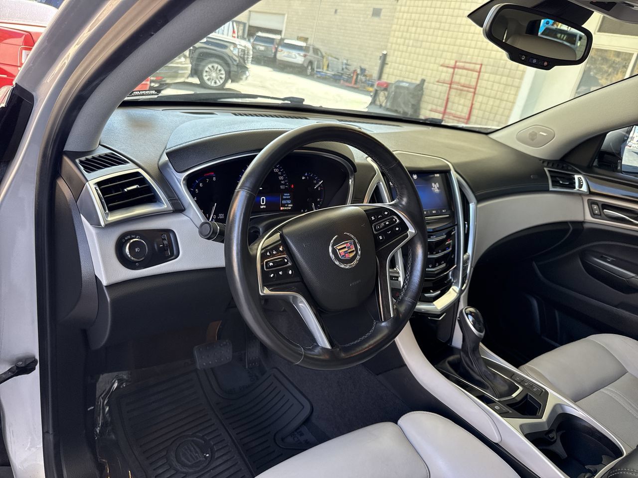 Used 2014 Cadillac SRX Performance w/ Driver Awareness Package FWD image 10