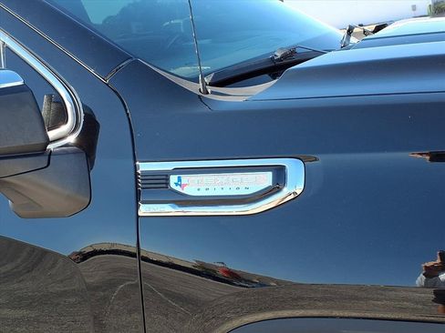 Used 2019 GMC Sierra 1500 SLT image 11