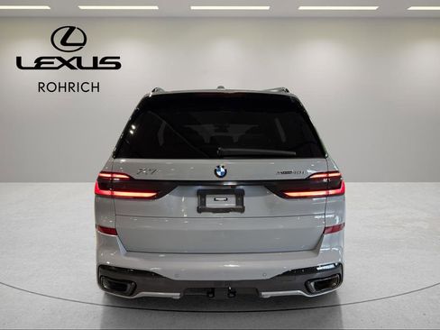 Used 2024 BMW X7 xDrive40i w/ Executive Package AWD/4WD image 7