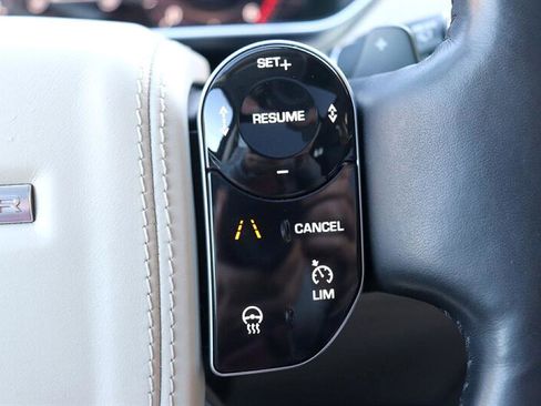 Used 2019 Land Rover Range Rover HSE image 25