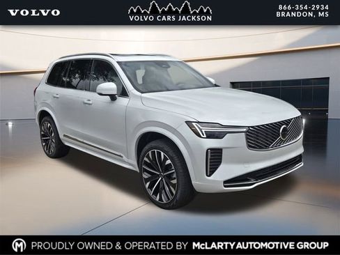 New 2025 Volvo XC90 T8 Core image 1