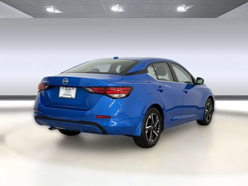 Used 2025 Nissan Sentra SV w/ All-Weather Package FWD image 9