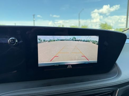 Used 2025 Buick Encore GX Preferred FWD image 18