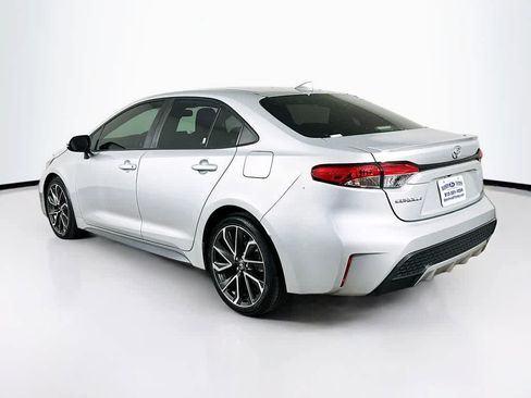 Used 2021 Toyota Corolla SE FWD image 4