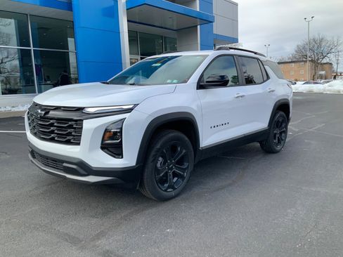 New 2026 Chevrolet Equinox LT w/ Midnight Edition image 3