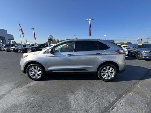 Used 2024 Ford Edge Titanium image 4