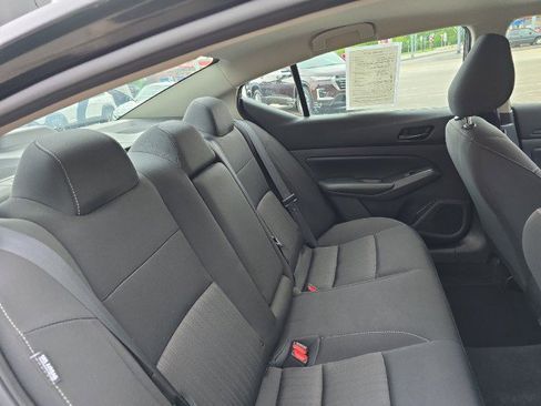 Used 2024 Nissan Altima 2.5 S image 32