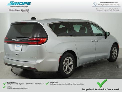 Used 2024 Chrysler Pacifica Limited FWD image 3