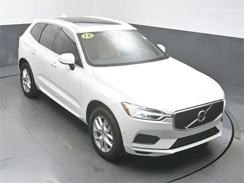 Used 2018 Volvo XC60 T5 Momentum w/ Vision Package image 42