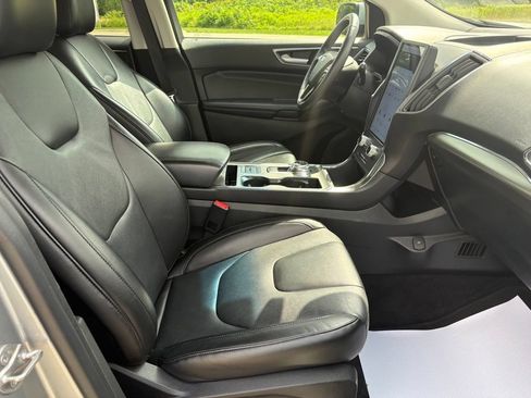 Used 2022 Ford Edge Titanium AWD/4WD image 32