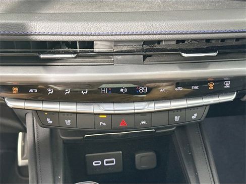 Used 2024 Cadillac XT4 Sport image 15