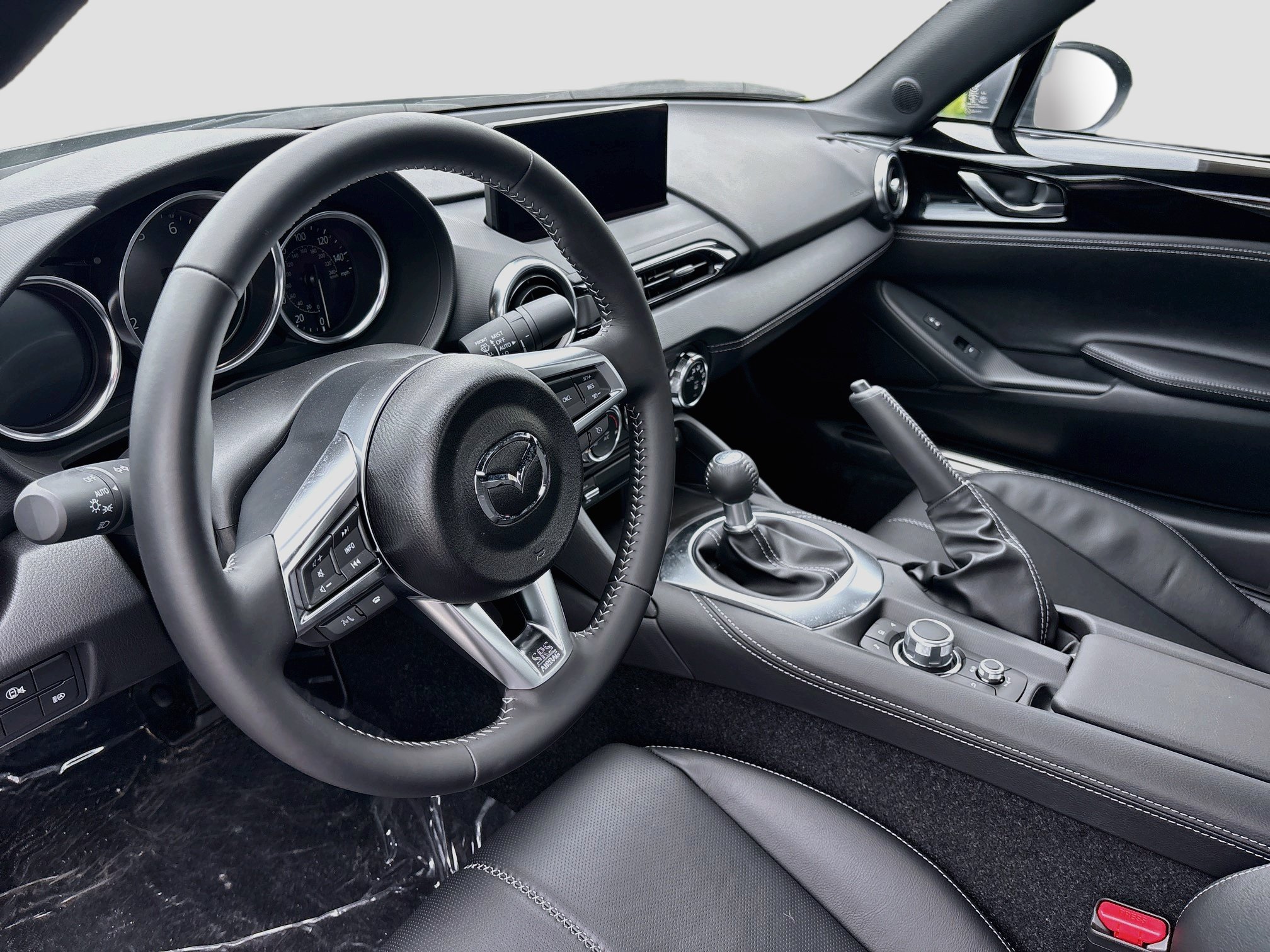 Used 2025 MAZDA MX-5 Miata RF Grand Touring RWD image 6