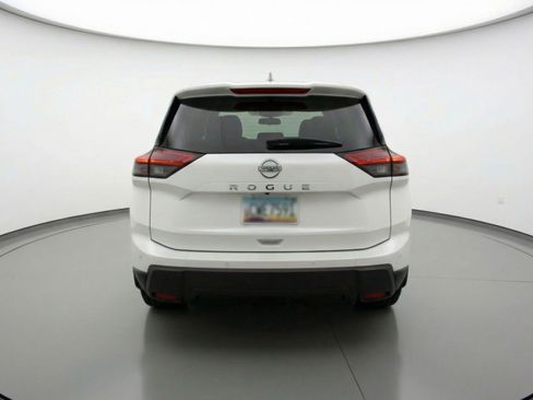 Used 2025 Nissan Rogue SV FWD image 7