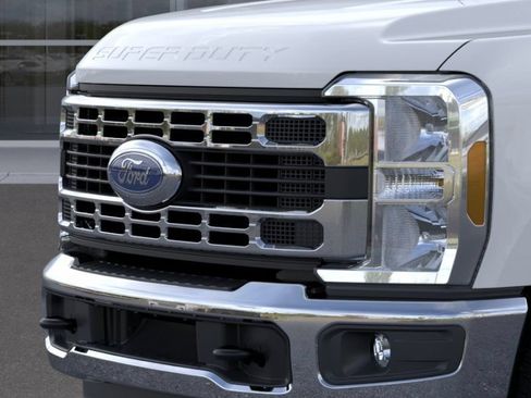 New 2026 Ford F350 XL w/ XL Chrome Package AWD/4WD image 17