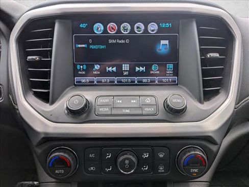 Used 2017 GMC Acadia SLT AWD/4WD image 15