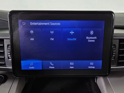 Used 2023 Ford Explorer XLT w/ Equipment Group 202A image 25