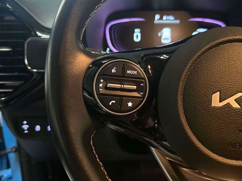 Used 2023 Kia Soul GT-Line image 19