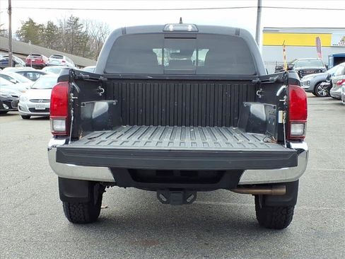 Used 2019 Toyota Tacoma SR5 image 4