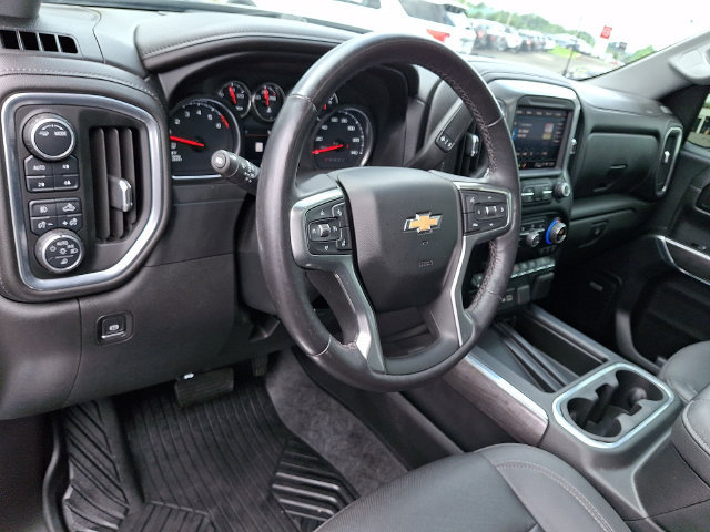 Used 2021 Chevrolet Silverado 1500 LTZ w/ LTZ Premium Package AWD/4WD image 16