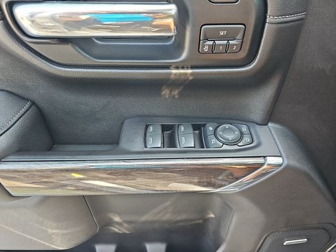 Used 2019 Chevrolet Silverado 1500 LTZ w/ LTZ Plus Package AWD/4WD image 24